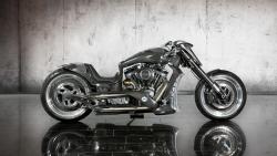 Картинка тюнингованого, серебристого мотоцикла 