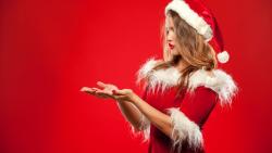 Новогоднее настроение обои девушки в красном