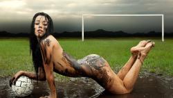 Отчаянная сексуальная футболистка