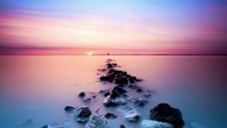 Постель из камней на закате морские обои на рабочий стол