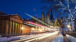 стоковые фотографии, снег, город, праздник, иллюминация, праздник, snowy traffic, ночь, trail, огни, lights, фотоэффект