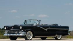1956 Ford Sunliner
