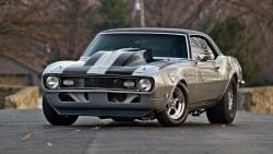 1968 Chevy Camaro вид спереди автомобиля заставки скачать