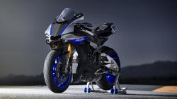 2018 Yamaha YZF-R1M обои