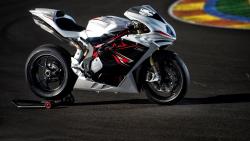 MV Agusta F4 мотоцикл